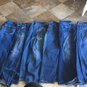 6 pairs of American eagle pants 2 skinny 4 favorit